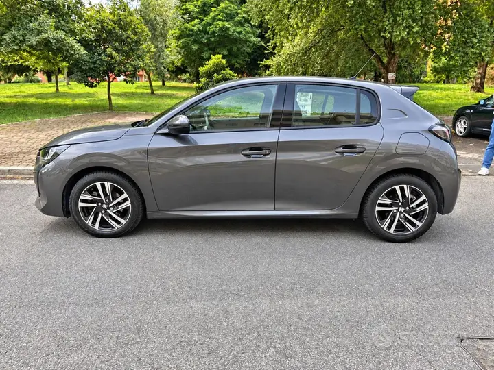 Peugeot 208 2020 photo 5