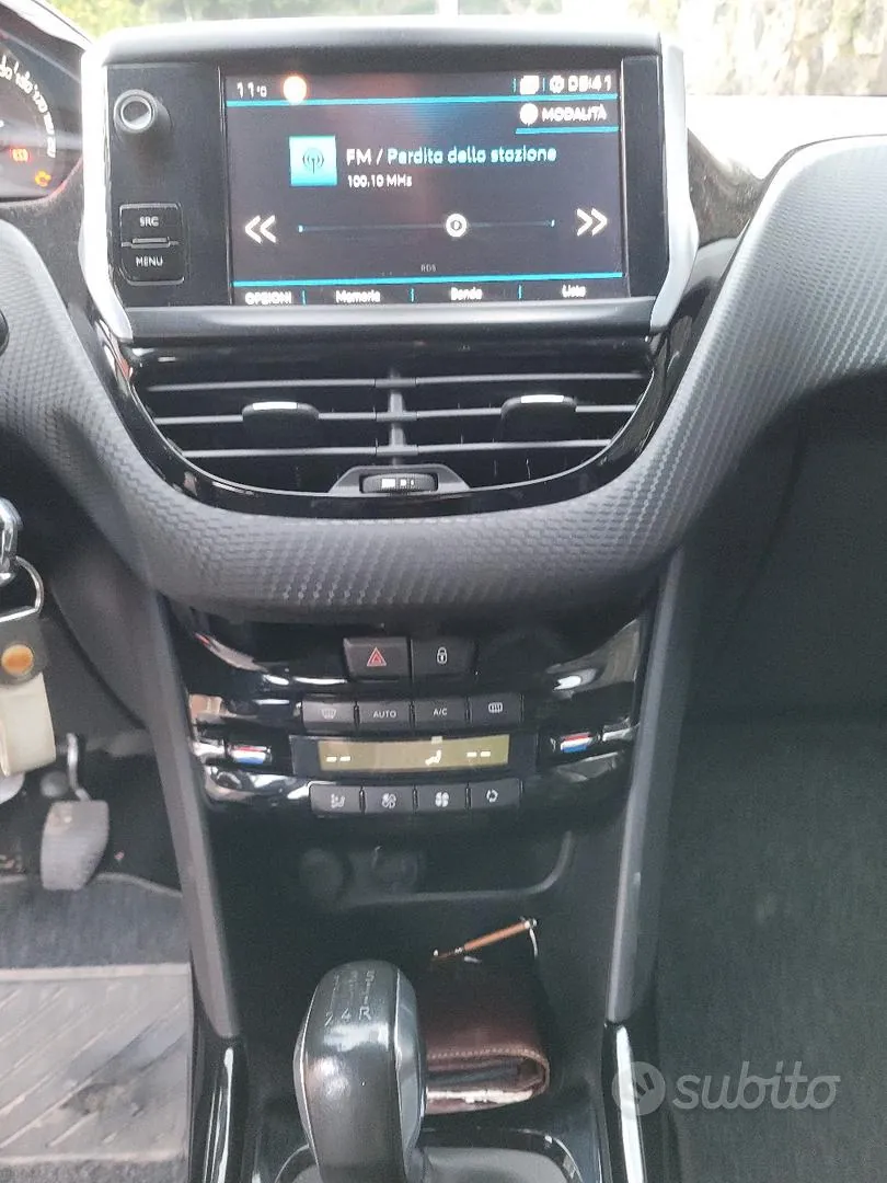 Peugeot 2008 2018 photo 5