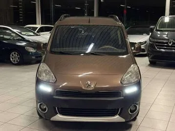 Peugeot Partner Tepee 2014 photo 2