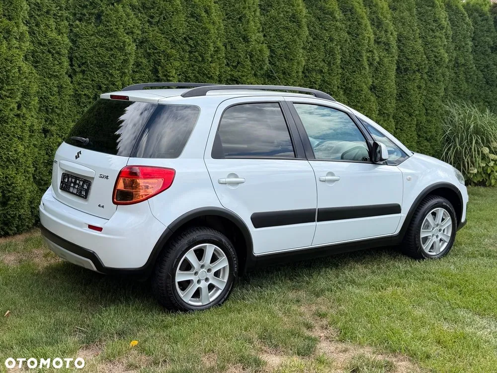 Suzuki Sx4 2010 photo 5