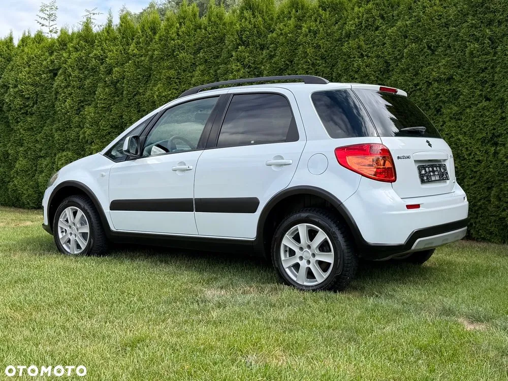 Suzuki Sx4 2010 photo 3