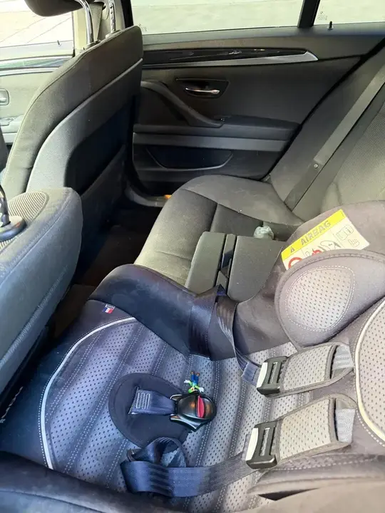 BMW 5 Series 2010 photo 3