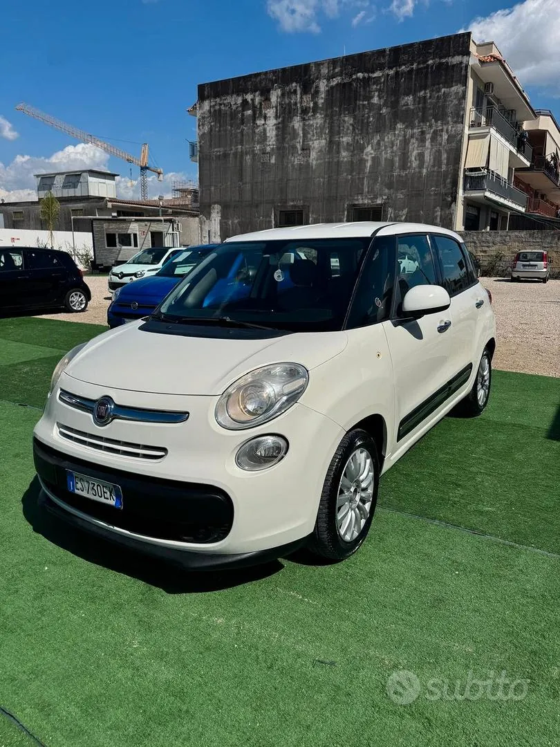 Fiat 500L 2013 photo 2