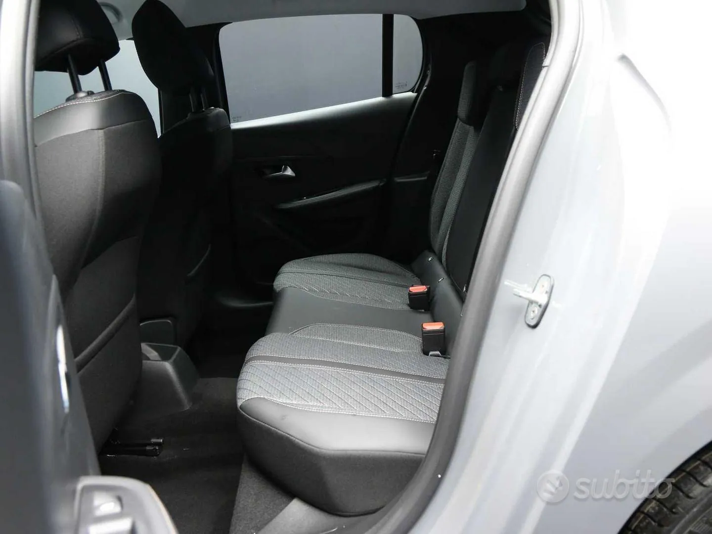 Peugeot 208 2026 photo 5