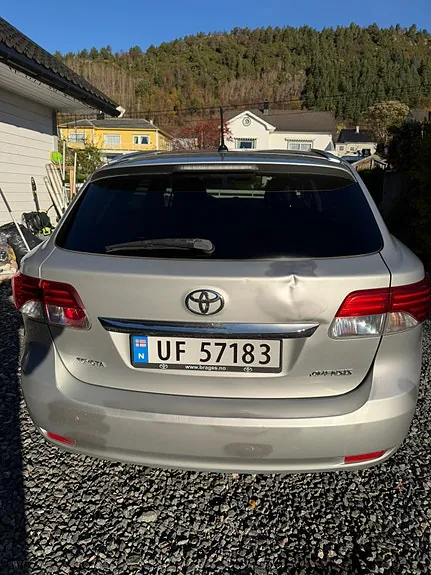 Toyota Avensis 2012 photo 4