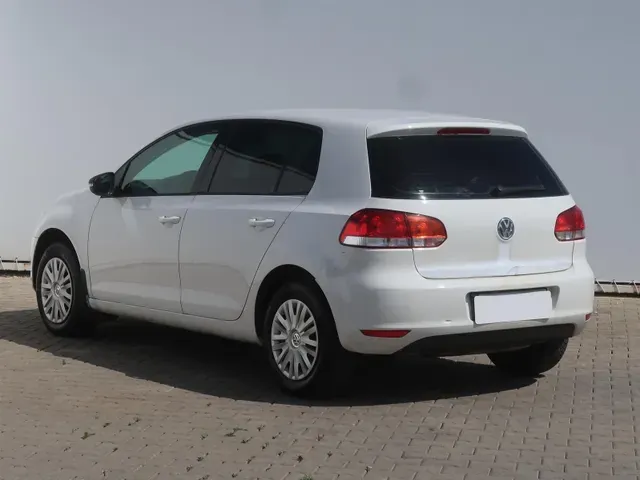 Volkswagen Golf 2009 photo 3