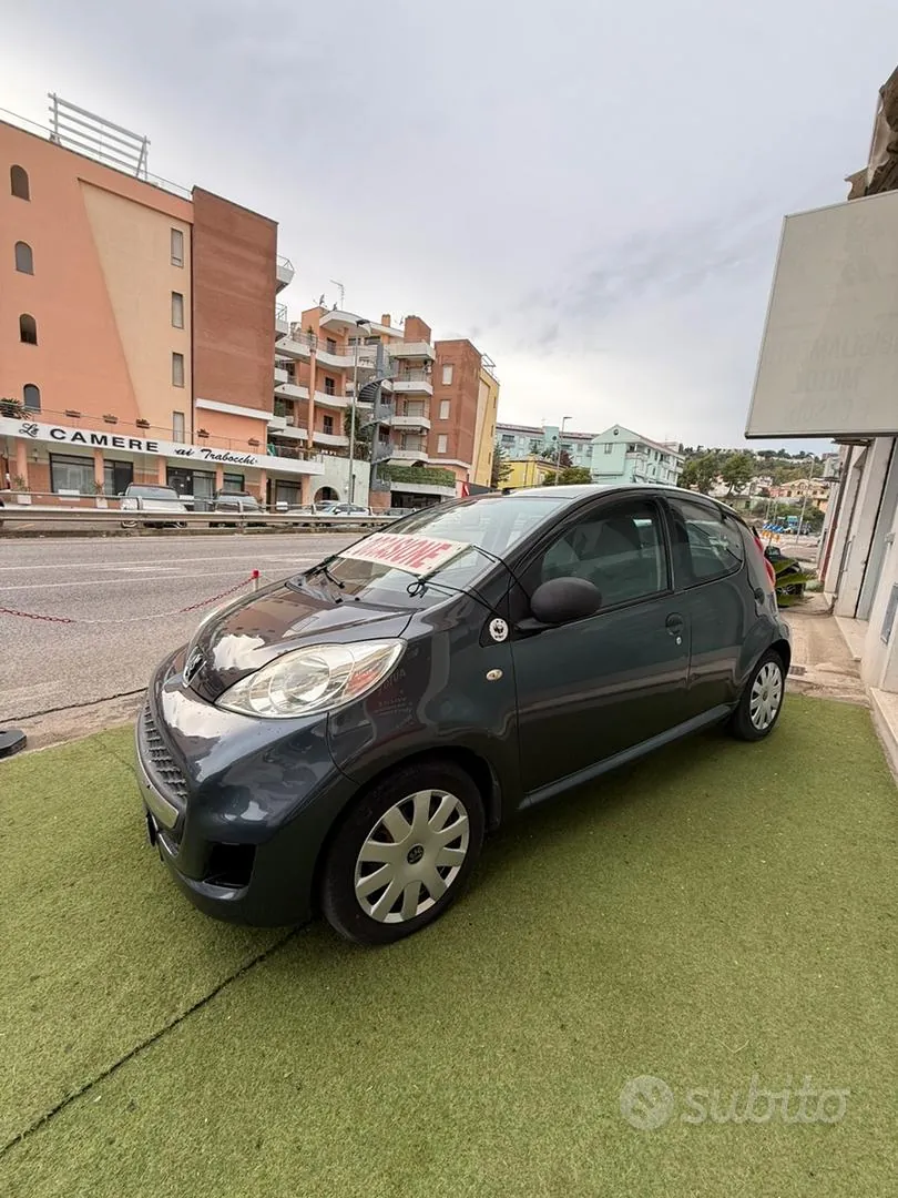 Peugeot 107 2011 photo 4