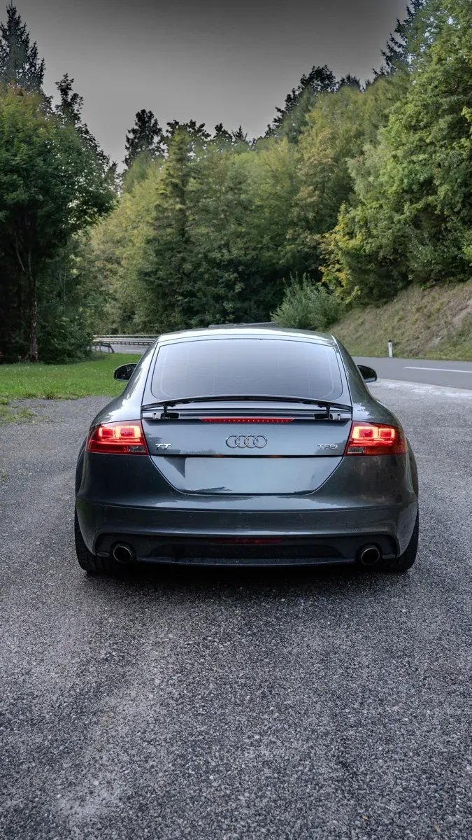 Audi Tt 2011 photo 3