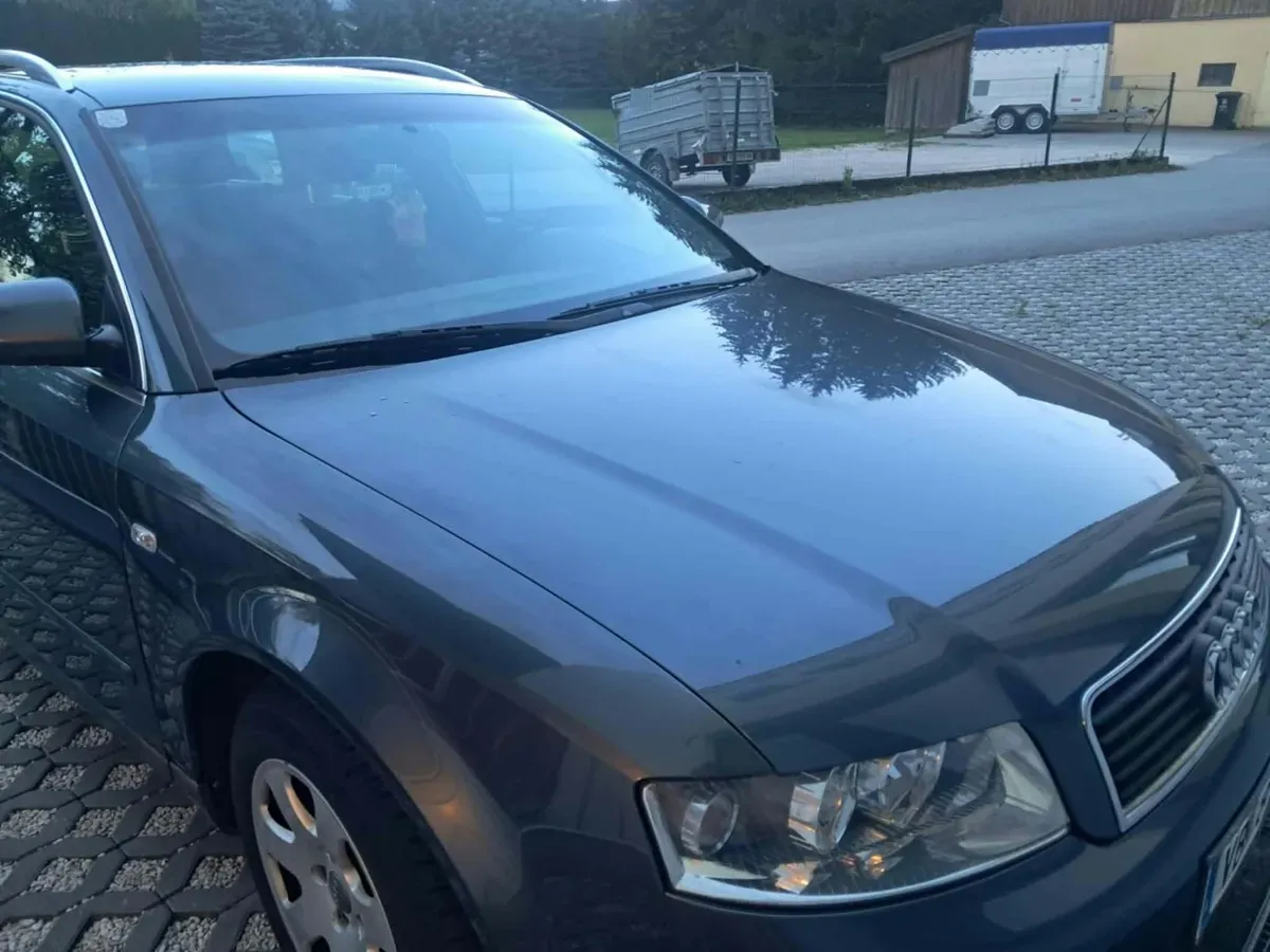 Audi A4 2002 photo 2
