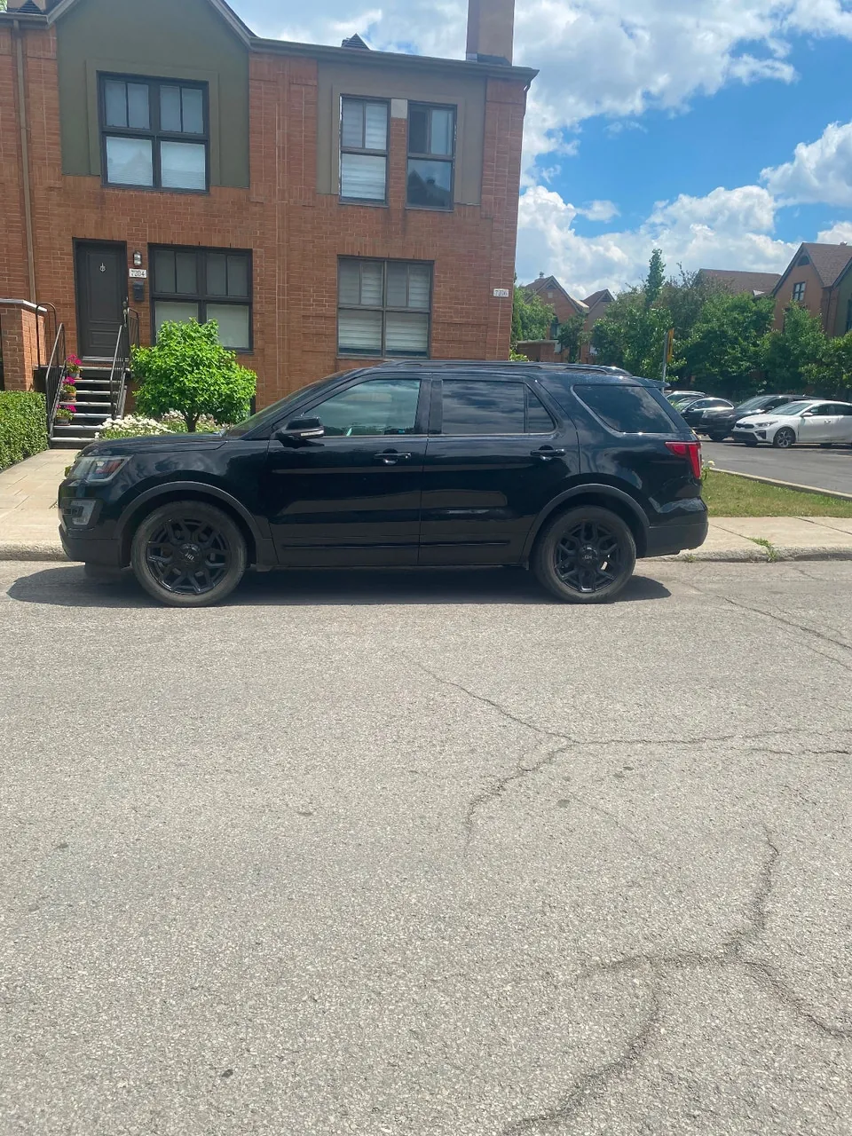 Ford Explorer 2016 photo 3