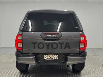 Toyota Hilux 2025 photo 5