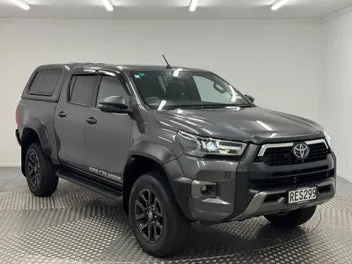Toyota Hilux 2025 photo 2