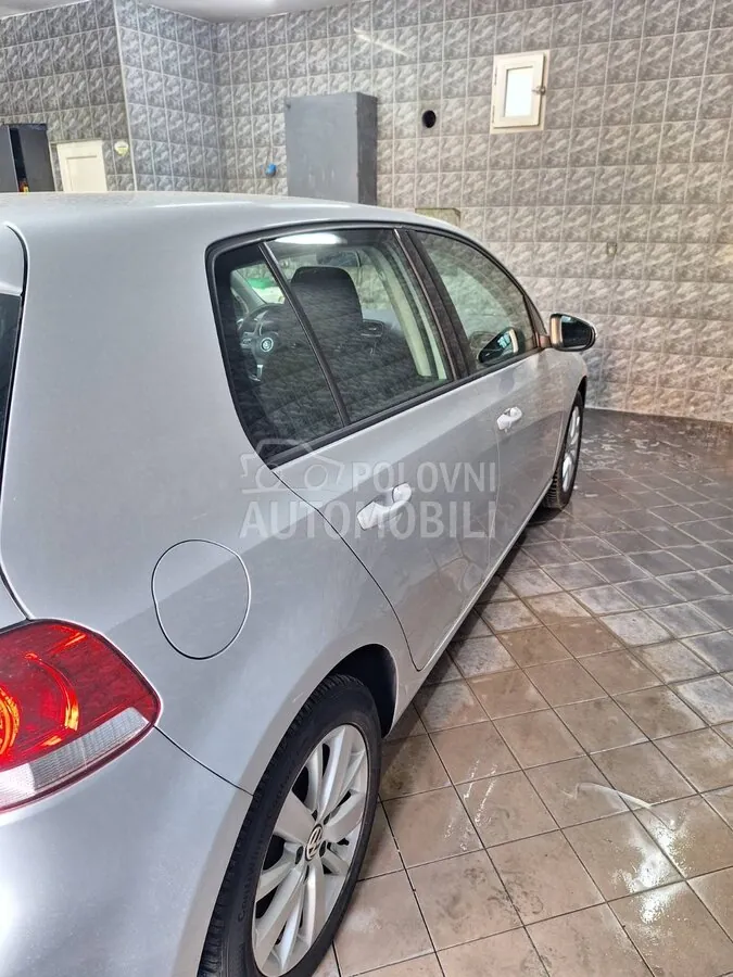Volkswagen Golf 2011 photo 4