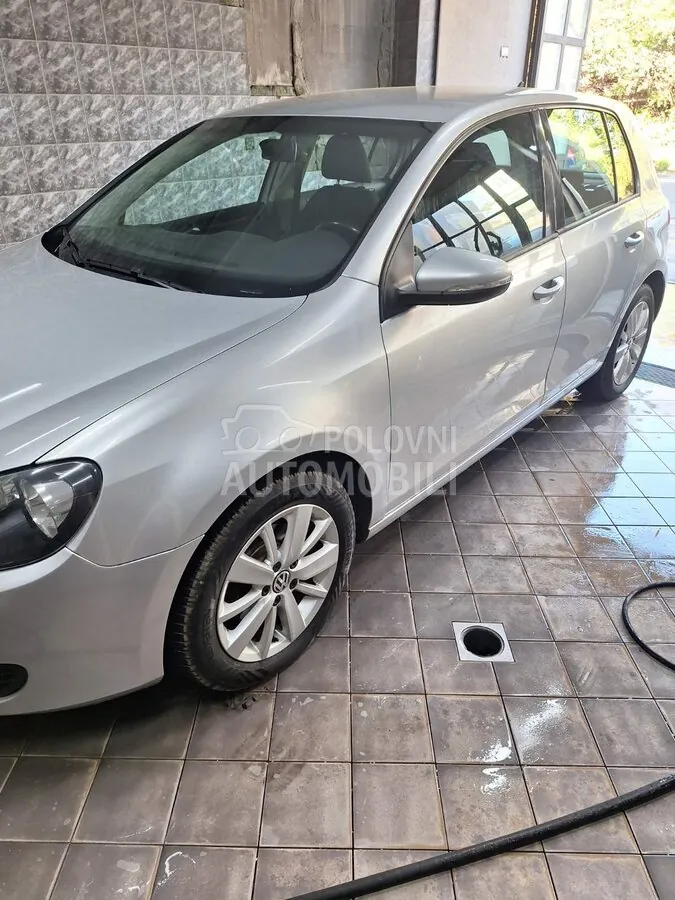 Volkswagen Golf 2011 photo 2