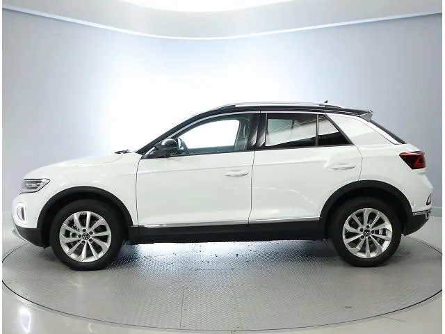 Volkswagen T-Roc 2023 photo 5