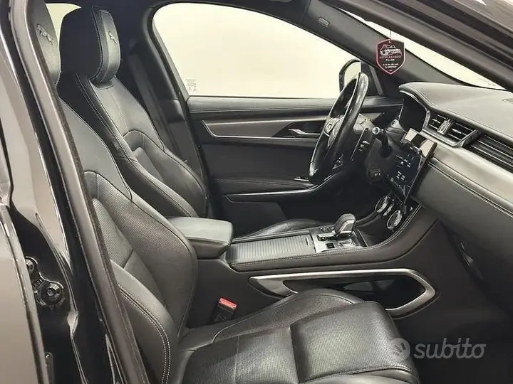 Jaguar F-Pace 2022 photo 3