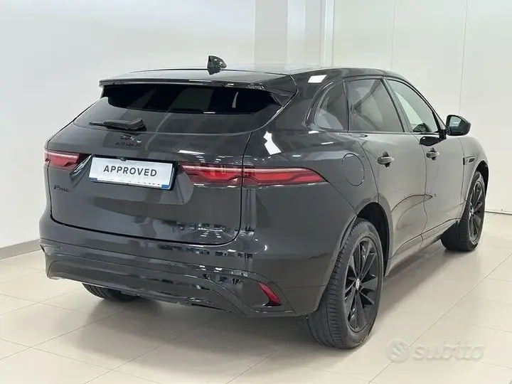 Jaguar F-Pace 2022 photo 2