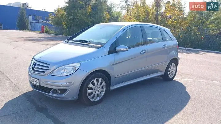 Mercedes-Benz B-Class 2006 photo 2