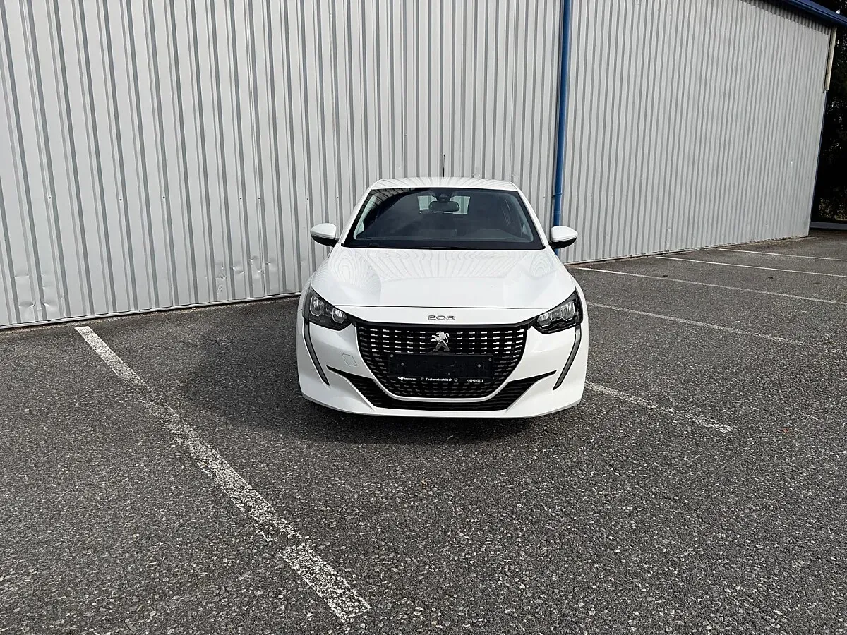Peugeot 208 2020 photo 2