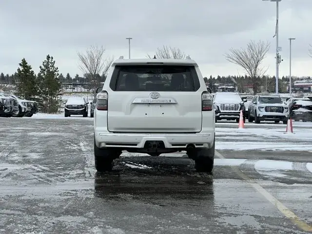 Toyota 4Runner 2015 photo 5