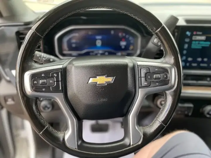 Chevrolet Silverado 3500Hd 2024 photo 4