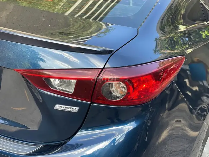 Mazda 3 2018 photo 4