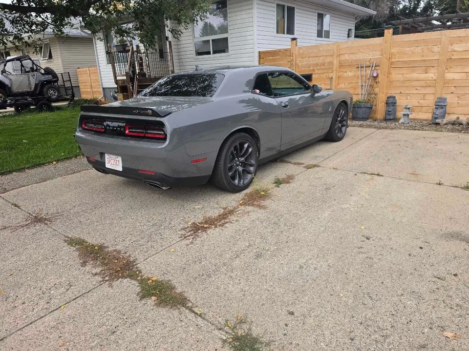 Dodge Challenger 2023 photo 2