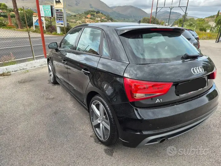 Audi A1 2014 photo 5