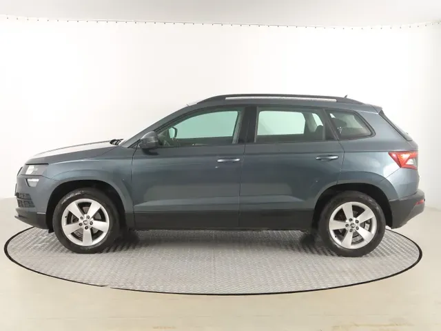 Skoda Karoq 2019 photo 2