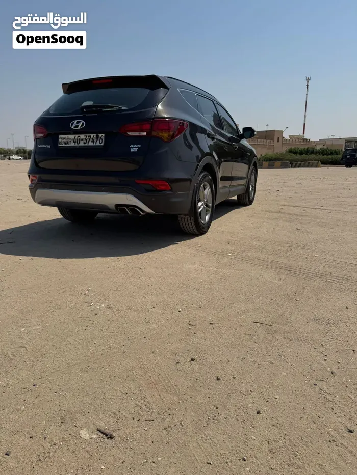 Hyundai Santa Fe 2017 photo 2