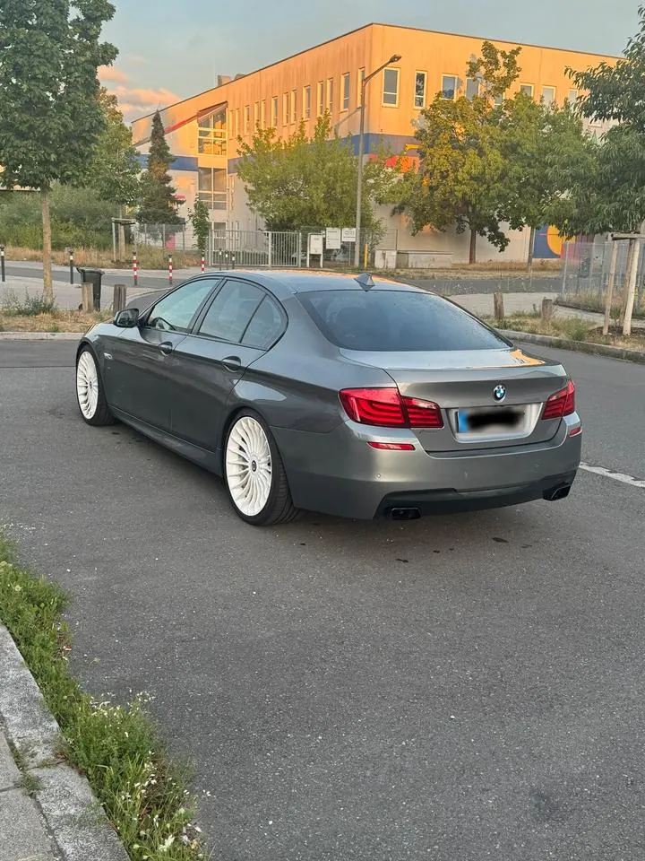 BMW F10