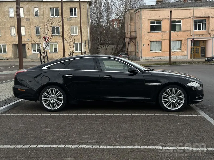 Jaguar Xj 2011 photo 3