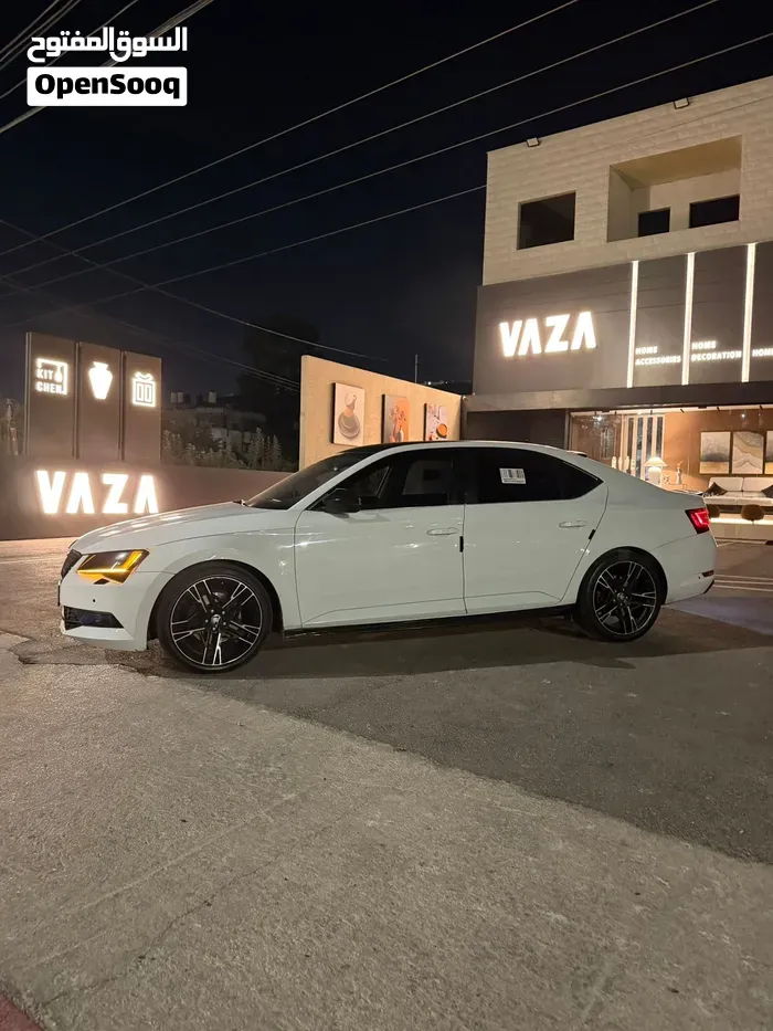 Skoda Superb 2016 photo 4