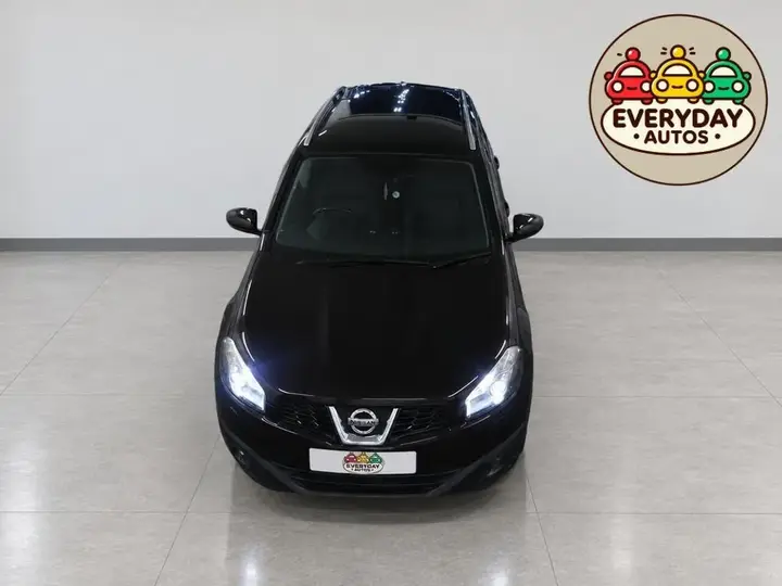 Nissan Qashqai 2010 photo 2