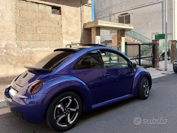 Volkswagen New Beetle 2000 photo 2