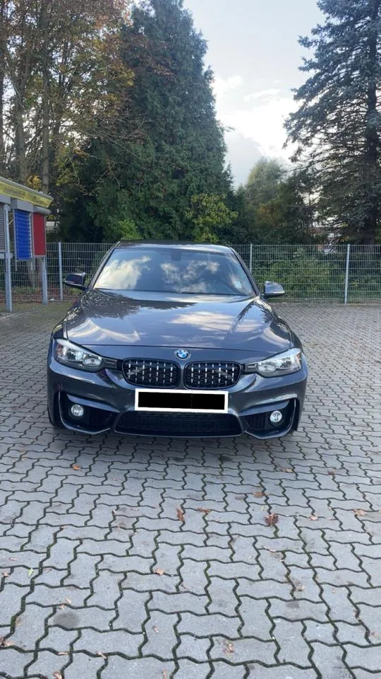 BMW F30