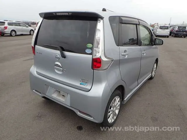 Nissan Dayz Highway Star X 2014 photo 4