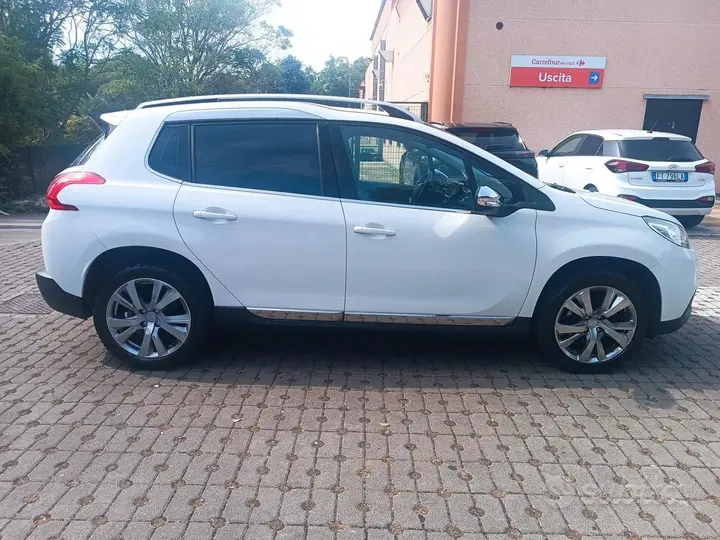 Peugeot 2008 2016 photo 4