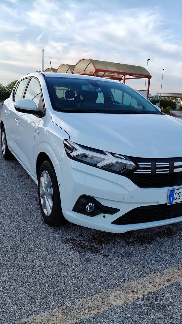Dacia Sandero 2024 photo 3