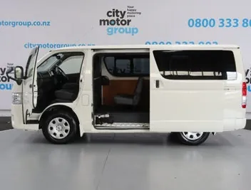 Toyota Hiace 2021 photo 4