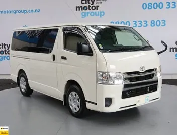 Toyota Hiace 2021 photo 2