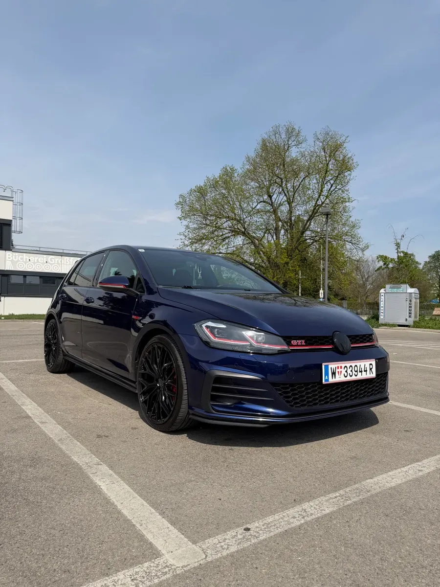 Volkswagen Golf 2019 photo 3