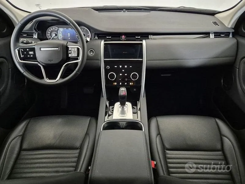 Land Rover Discovery Sport 2022 photo 4