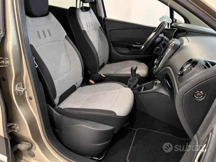 Renault Captur 2014 photo 4
