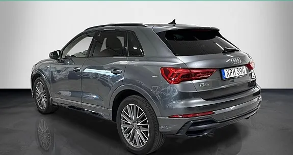 Audi Q3 2019 photo 2