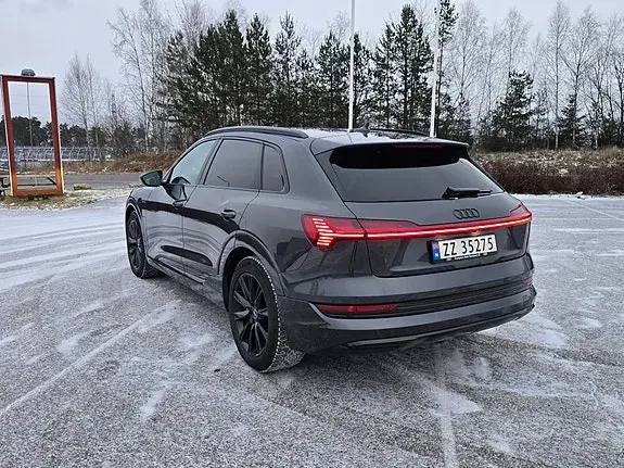Audi E-Tron 2023 photo 3