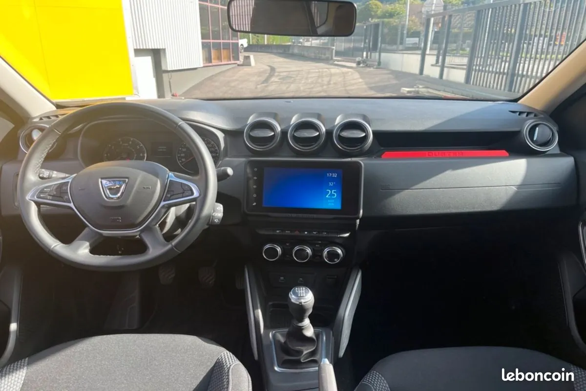Dacia Duster 2022 photo 3