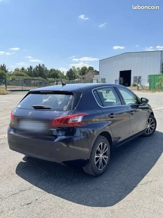 Peugeot 308 2016 photo 3