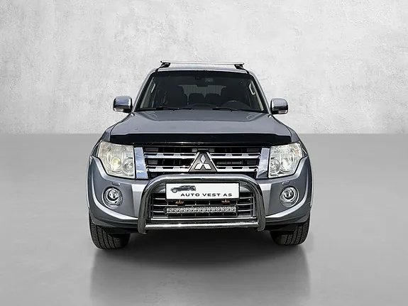 Mitsubishi Pajero 2014 photo 2