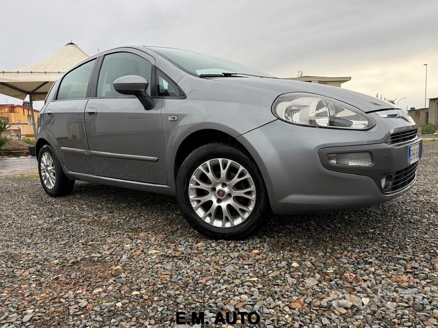 Fiat Punto Evo 2012 photo 2